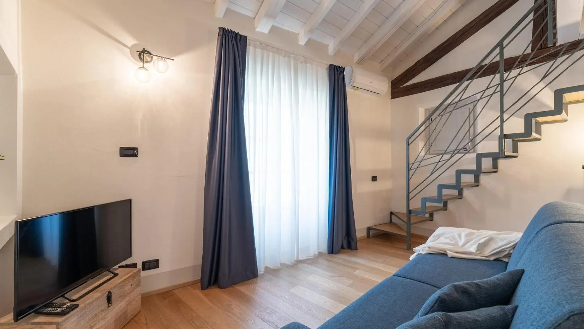 Apartament Palazzo Odescalchi By Wonderful Italy Como